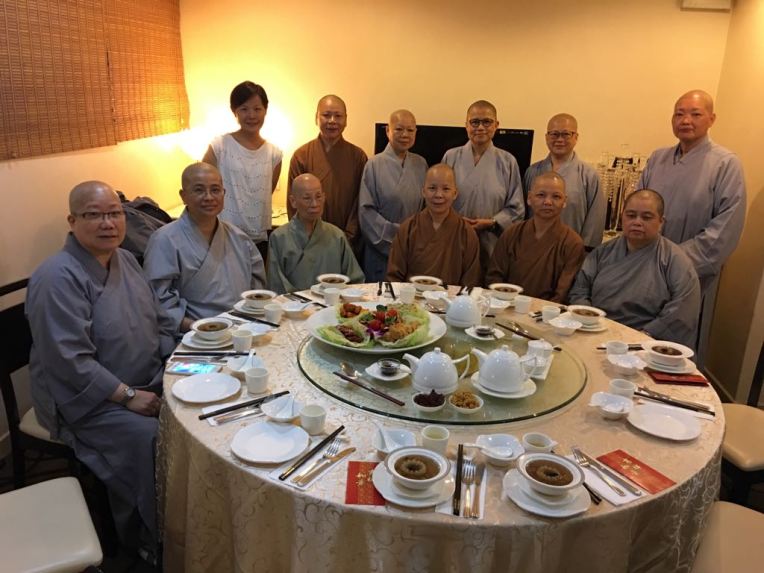 2017-12-02-PHOTO-00002242